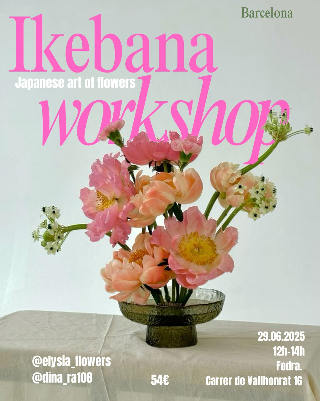 Advertisement for an Ikebana workshop with flowers on a table. Anuncio de un taller de Ikebana con flores sobre una mesa.